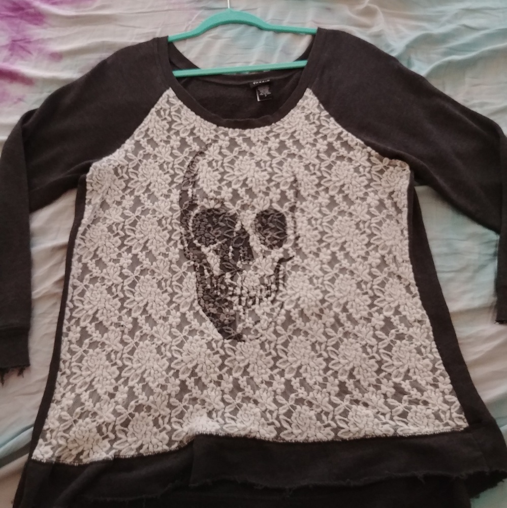 Torrid lace sweater with skull